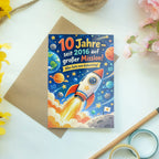 Coole Geburtstagskarte Jahrgang 2016 zum 10. Geburtstag mit Rakete|p:2021431|h:b350a00432aeb7b3c331153d2ba03164