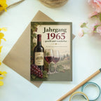 Elegante Geburtstagskarte für Jahrgang 1965 mit Weinflasche|p:2021482|h:d994b76ade62a40e281a54d5547be7bb