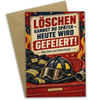 Lustige Geburtstagskarte für Feuerwehrmann mit Feuerwehrhelm|p:2021564|h:3410bb7bd93918f0663a1f595546ec1c
