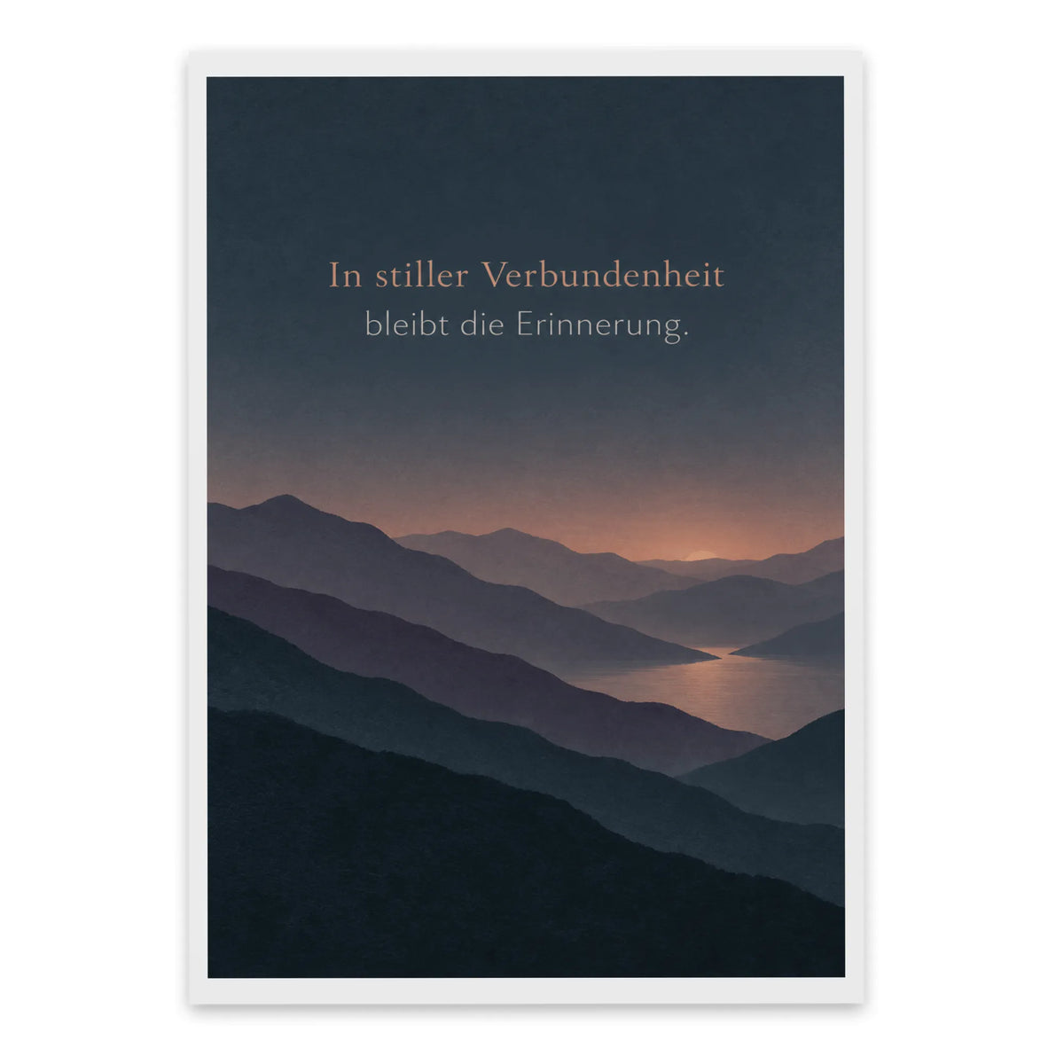 Stille Trauerkarte mit Bergen in dunklem Blau