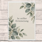 Würdevolle Trauerkarte mit Eukalyptus in stiller Erinnerung|p:2022119|h:91e8d1f8517ac894b12c699cd5cd6445