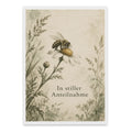 Würdevolle Beileidskarte mit Biene auf Wildblume
