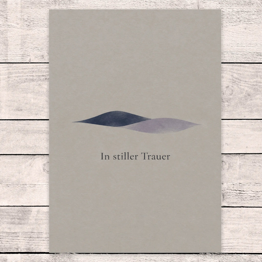 Würdevolle Trauerkarte in stiller Trauer mit blauer Form|p:2022209|h:f9c97fbaec6dc2f473737e0a4f10c290