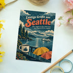 Lustige Grüße aus Seattle Postkarte mit Fähre im Regen|p:2023593|h:40c97715d38bcb61342b4a64fce8a56d