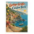Lustige Grüße aus den Cinque Terre Postkarte mit Fischerbooten