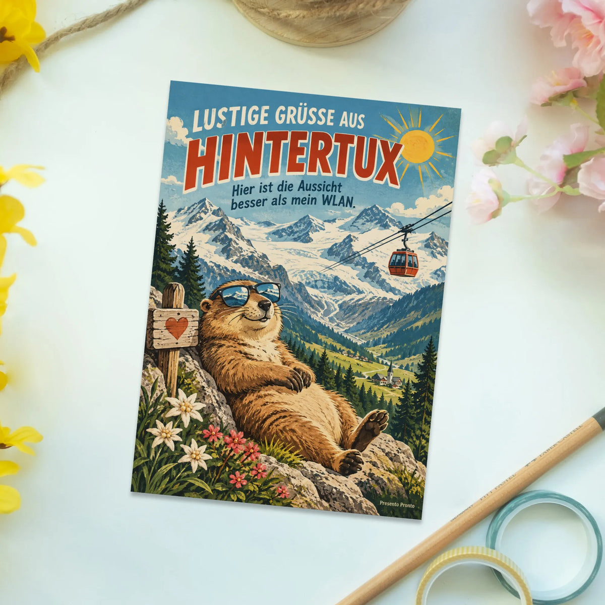 Lustige Grüße aus Hintertux Postkarte mit Murmeltier