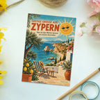 Lustige Grüße aus Zypern Postkarte mit Küstenlandschaft|p:2023662|h:f8b3d3441731e4649484479aa43a8732