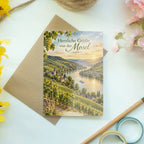 Herzliche Grußkarte von der Mosel mit Weinbergen im Abendlicht|p:2023801|h:e966dcdf0a18f3f56cb48fe87c4b7462