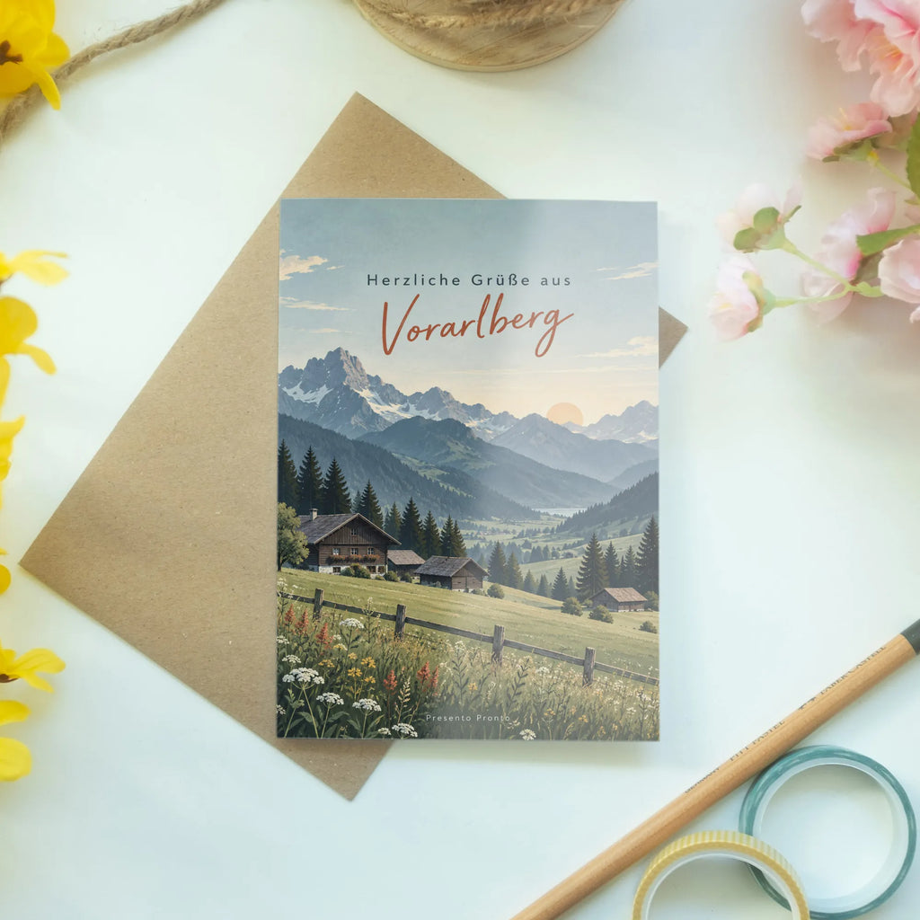 Herzliche Grußkarte aus Vorarlberg mit Berglandschaft|p:2023848|h:d260cdc0d35f73ea6be35d1ae913622b