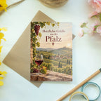 Herzliche Grußkarte aus der Pfalz mit Weinbergen|p:2023894|h:81a40d80517d2b643b0f9dda720bb898