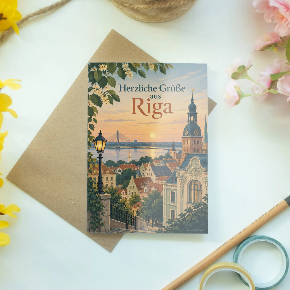 Herzliche Grußkarte aus Riga mit Altstadtdächern