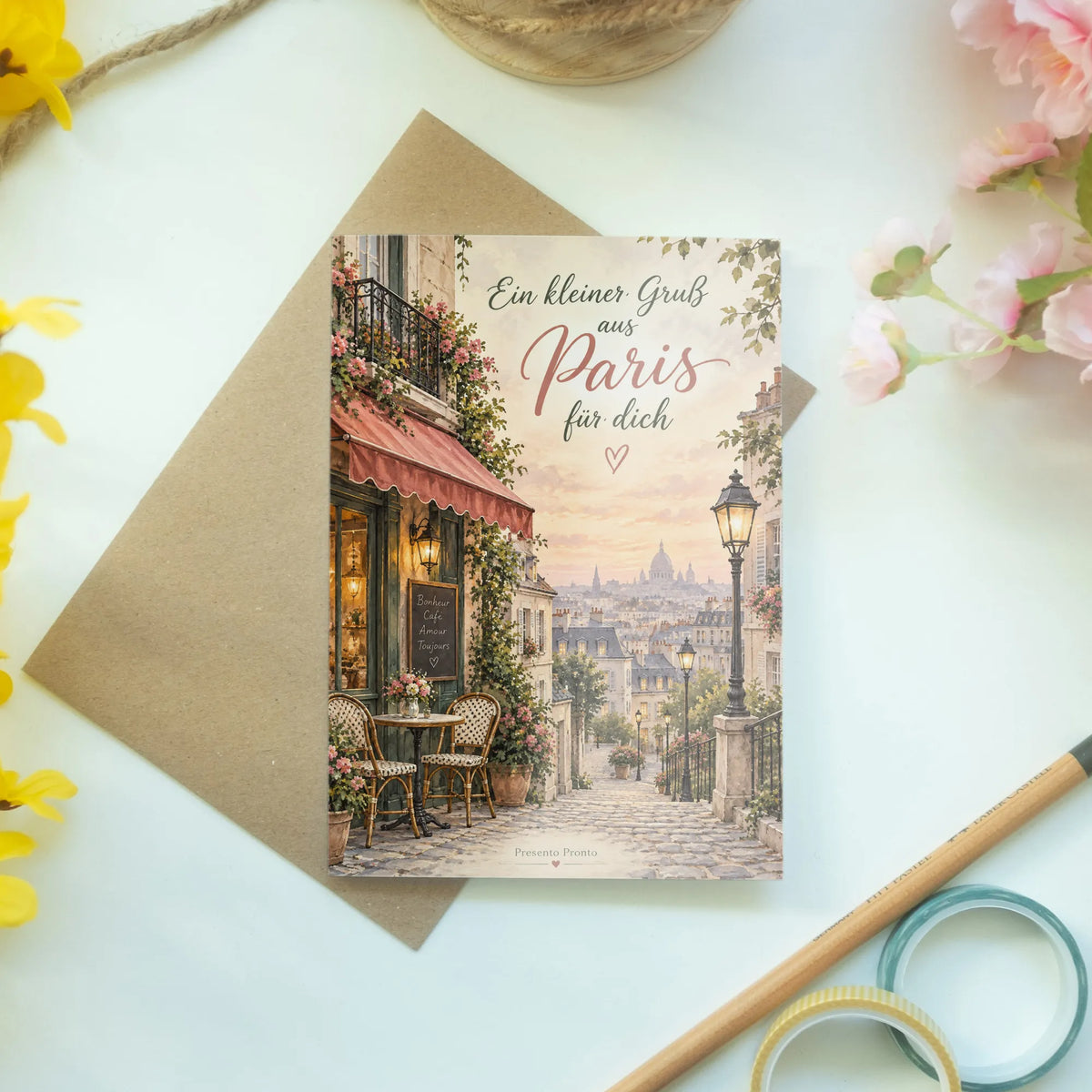 Romantische Paris Grußkarte für Verliebte mit Straßencafé