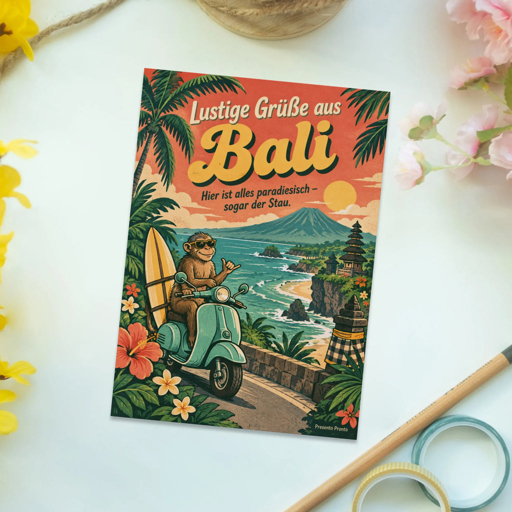Lustige Urlaubsgrüße aus Bali Postkarte mit Affe|p:2024133|h:786dcaa7961745fd07f7ba1155a39a06